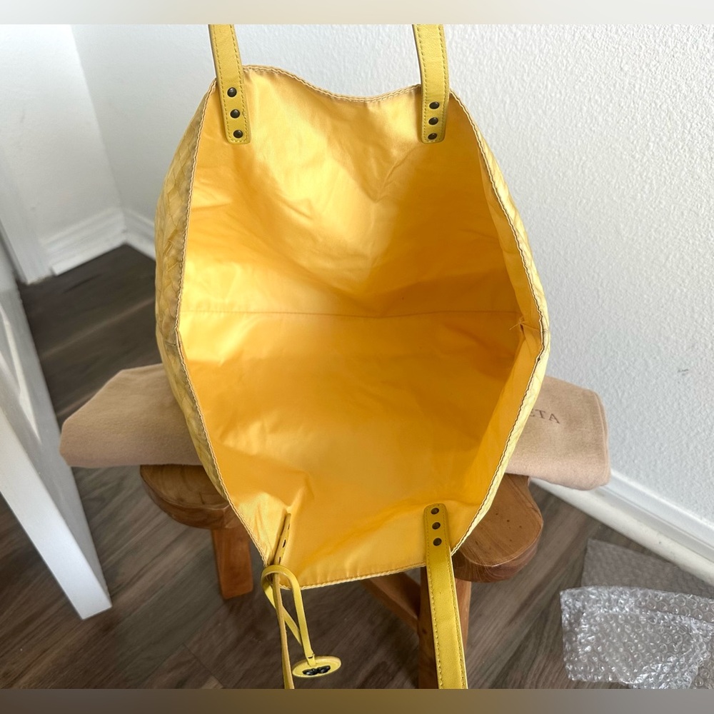 Bottega Veneta Yellow Woven Leather Tote - Picture 14 of 16